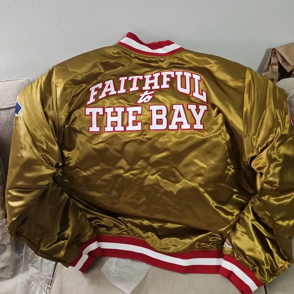 Mitchell and Ness Satin Gold San Francisco 49ers Heavyweight Jacket. XXL - Picture 3 of 16